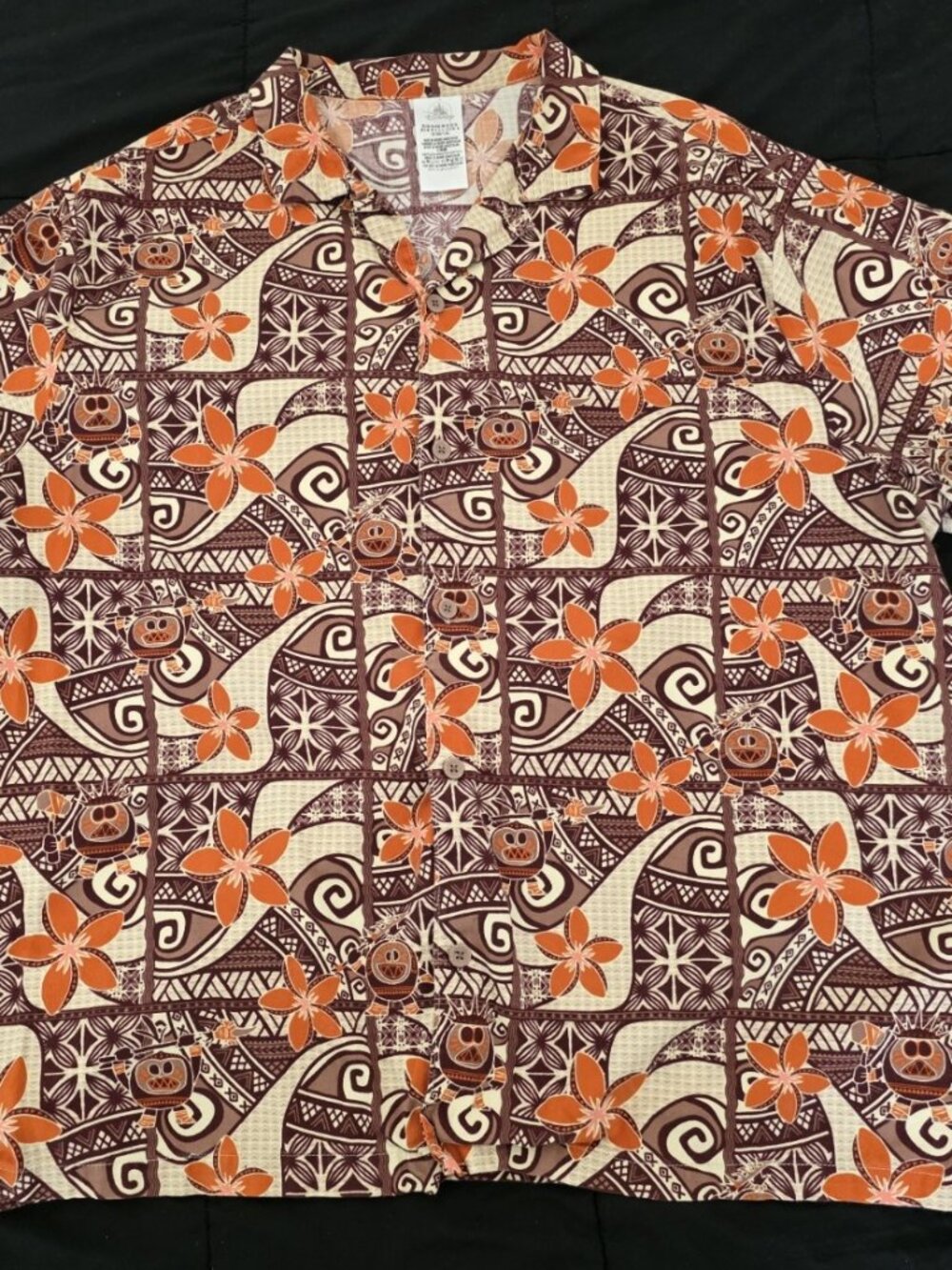 Men's XL Disney Moana Kakamora Hawaiian Button-Up Shirt